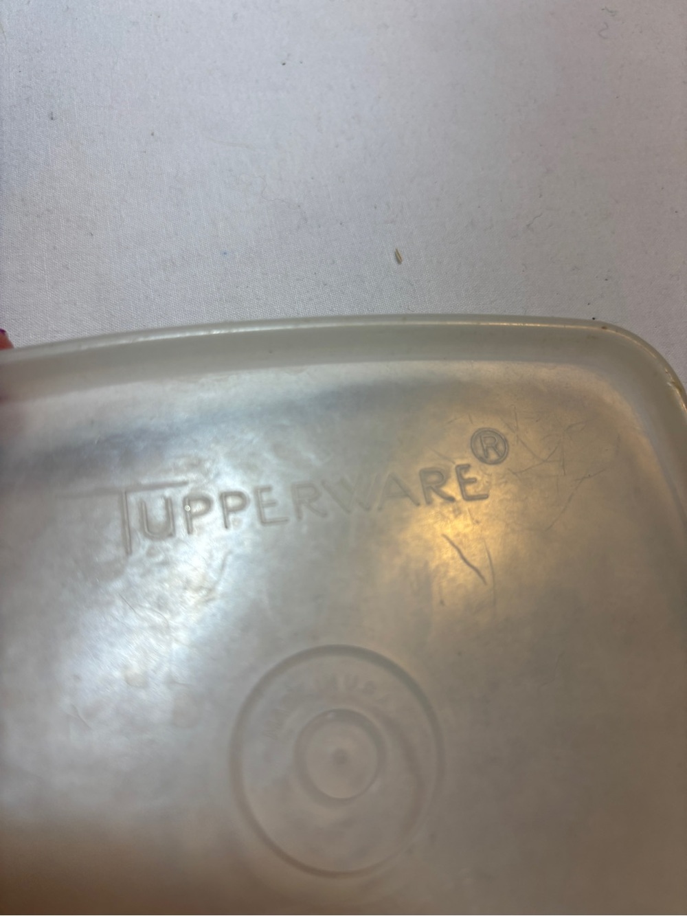 Vintage Tupperware Square Bowl with lid - Picture 6 of 6